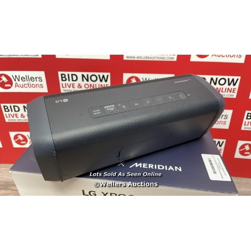 8031 - LG PN7 PORTABLE WIRELESS SPEAKER / POWERS UP / CONNECTS TO BLUETOOTH AND PLAYS MUSIC / WITH CHARGER ... 