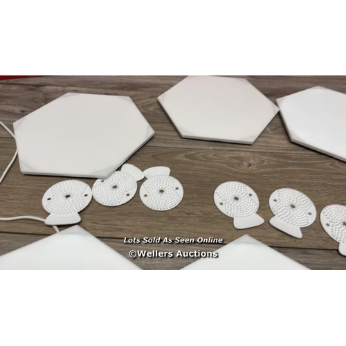 8552 - NANOLEAF SHAPES HEXAGON STARTER KIT / ALL HEXAGONS LIGHT UP (NOT ENOUGH CONNECTORS TO CONNECT THEM A... 