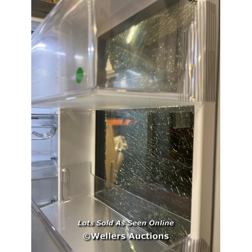 2176 - LG SIDE BY SIDE FRIDGE FREEZER / NEW / RIGHT HAND DOOR FRONT GLASS SMASHED(SEE IMAGES) / POWERS UP /... 