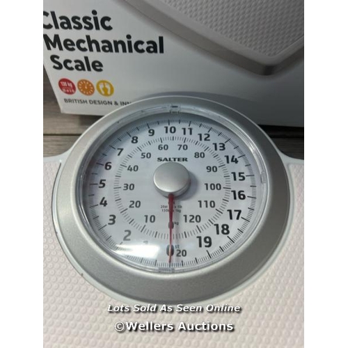 3033 - SALTER CLASSIC MECHANICAL BATHROOM SCALE, WHITE / MINIMAL SIGNS OF USE / H7