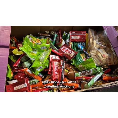 4633 - LARGE SELECTION OF SWEET TREATS INCL. CHOCOLATES OF ALL VARIETIES / D4