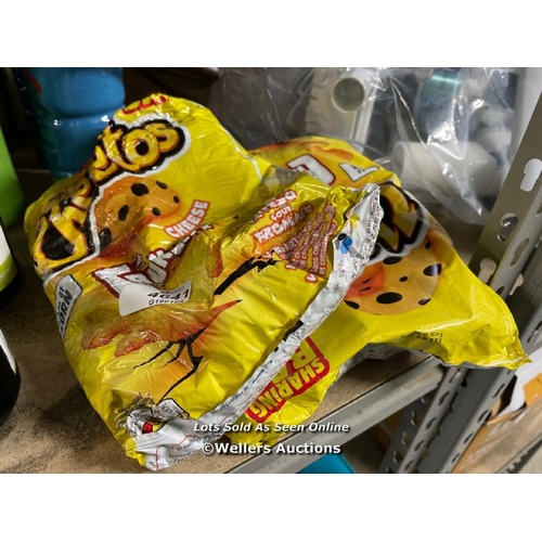 4641 - 2X 400G GRAB BAGS OF CHEETOS / D3