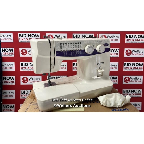 5001 - BROTHER FS-40WT SEWING MACHINE / GOOD WORKING ORDER - NEEDS A NEEDLE / NO VAT ON THE HAMMER PRICE / ... 