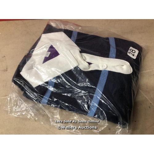 5062 - GENTS NAVY STRIPE LONG SLEEVE POLO'S, SIZE 28 / NEW / NO VAT ON THE HAMMER PRICE / B14