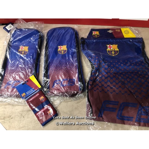 5078 - NEW FC BARCELONA BAGS AND WRISTBANDS / NO VAT ON THE HAMMER PRICE / B15