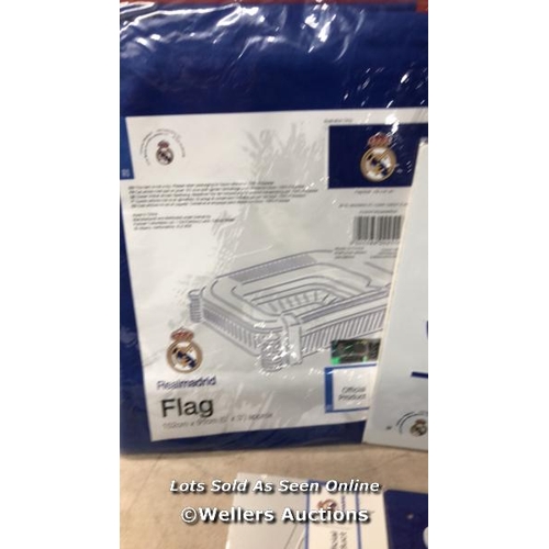 5079 - NEW REAL MADRID FLAG, BAG AND METAL SIGNS  / NO VAT ON THE HAMMER PRICE / B15