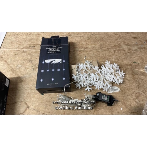 5795 - JOHN LEWIS LED SNOWFLAKE WINDOW LIGHTS, WHITE / UNTESTED / MINIMAL SIGNS OF USE / S35 [44929]