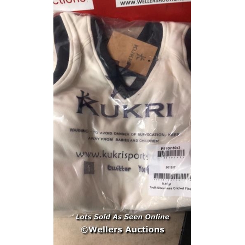 5927 - 5X NEW KURKRI YOUTH SLEEVLESS CRICKET FLEECE SIZE 13-14YR AND 9-10YR / NO VAT ON THE HAMMER PRICE / ... 