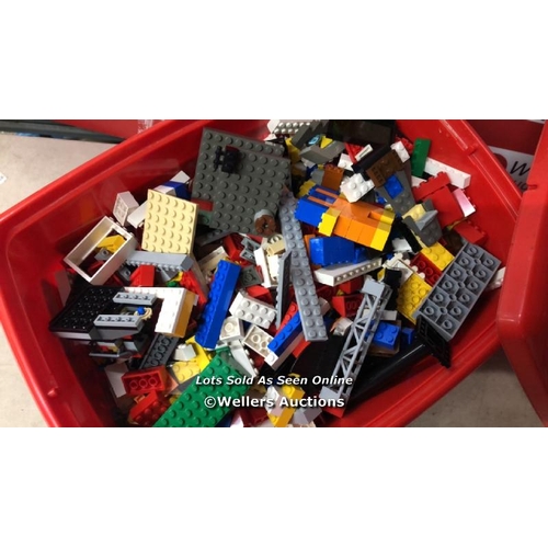 5930 - TUB OF ASSORTED LOOSE LEGO  / NO VAT ON THE HAMMER PRICE / C13