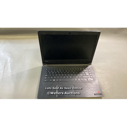 9585 - TOSHIBA SATELLITE PRO R40-C-10R / HD REMOVED - CHASSIS DAMAGED - POWERS ON BUT NOTHING SHOWS ON THE ... 