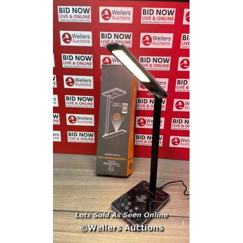 6041 - LED LAMP / POWERS UP / APPEARS NEW OPEN BOX / C41