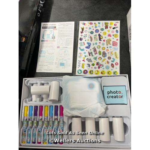 6049 - PHOTO CREATOR INSTANT CAMERA SET / APPEARS NEW OPEN BOX / C41