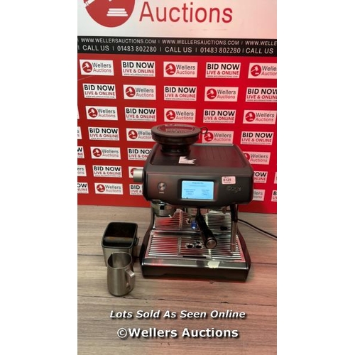 6125 - SAGE THE ORACLE TOUCH AUTOMATIC BEAN TO CUP COFFEE MACHINE (SES990BSS2G1UK1) / POWERS UP / SIGNS OF ... 