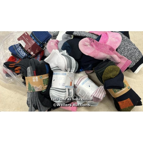 6259 - NEW MIXED SOCKS INCL. GREENTREAT, LEMON, PUMA AND MORE / MIXED SIZES / E25