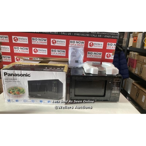 7060 - PANASONIC NN-E28JBMBPQ MICROWAVE OVEN, BLACK / POWERS UP / GLASS FRONT BROKEN / SIGNS OF USE / G13