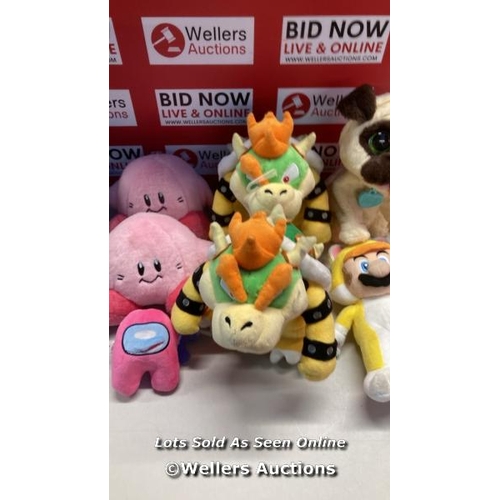 7175 - 8X PLUSH TOYS INCL. MARIO, AMONG US, KIRBY & MORE / SEE IMAGES / H14