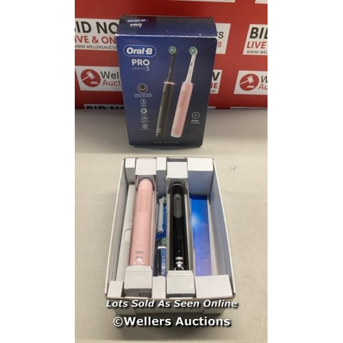 7208 - ORAL-B SERIES 3 3900 ELECTRIC TOOTHBRUSH SET, BLACK/PINK / POWERS UP / MINIMAL SIGNS OF USE / H18