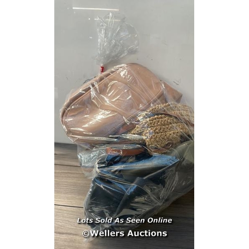 7217 - BAG OF HAND BAGS