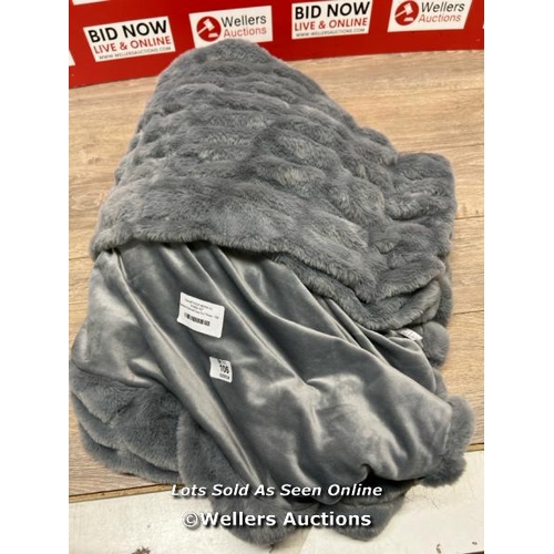 106 - BERKSHIRE TEXTURED FAUX FUR THROW - 152 X 177 CM / APPEARS NEW   / E82