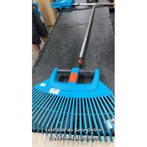 316 - GARDENA XL FAN RAKE / NEW / P15