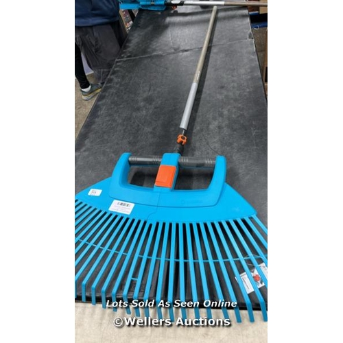 317 - GARDENA XL FAN RAKE / NEW / P15