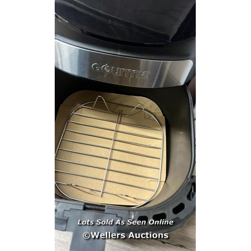 327 - GOURMIA 6.7L DIGITIAL AIR FRYER / POWERS UP / MINIMAL SIGNS OF USE / E19