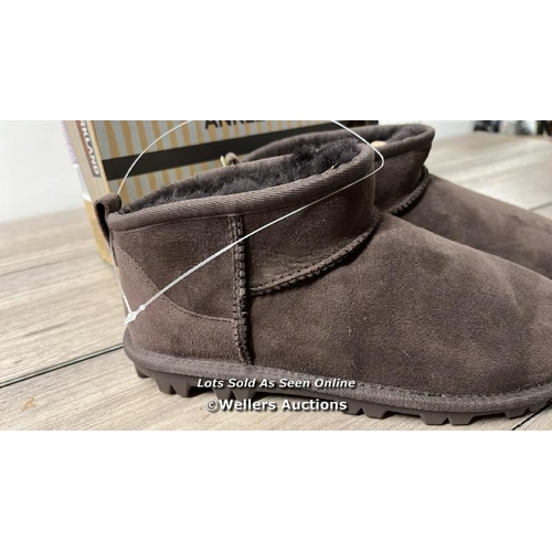 446 - CHILDRENS NEW ANKLE SHEARLING BOOTS / UK 4