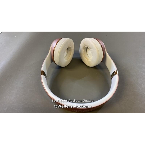 9606 - APPLE BEATS SOLO3 A1796 INCL. CASE