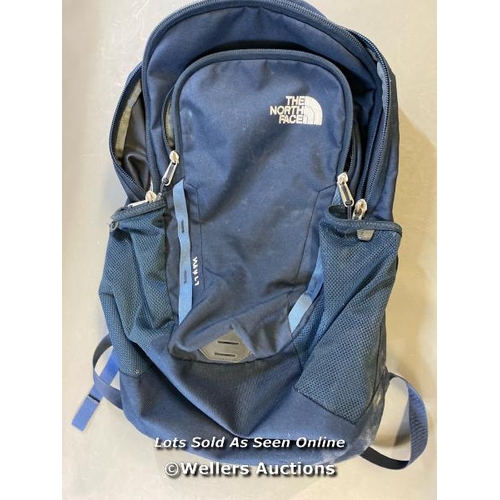 9732 - THE NORTH FACE BACKPACK