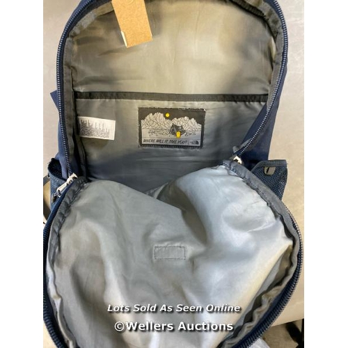 9732 - THE NORTH FACE BACKPACK