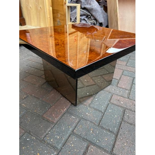 10 - FOLD OUT COFFEE TABLE WITH MIRRORED BASE, INCL. 1x MIDDLE INSERT (DAMAGED TO CORNER) and 1X SIDE TAB... 