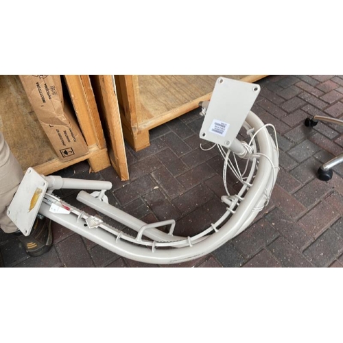 11 - STANNAH STAIRLIFT WITH 420 SAXON CHAIR, SEE IMAGES FOR COMPONENTS, CONTAINER NO: 331083 / LOT LOCATI... 