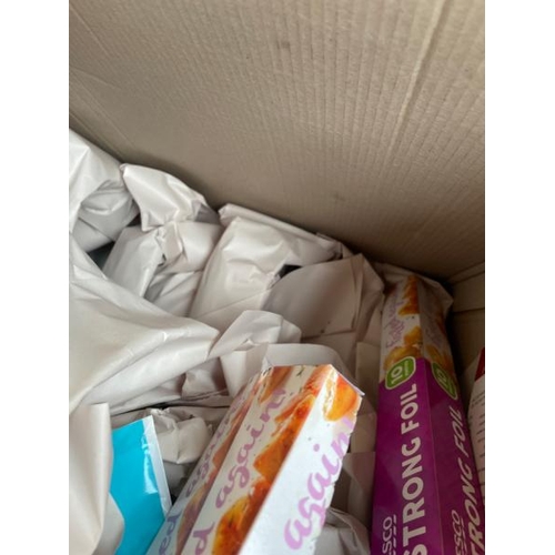 65 - BOX OF KITCHENWARE AND DISHES, CONTAINER NO: 10030 / LOT LOCATION: WEYBRIDGE (KT13)