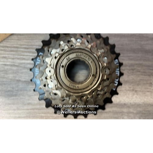 8050 - SHIMANO TZ500 6 SPEED CHAINWHEEL / APPEARS NEW, OPEN BOX / G28