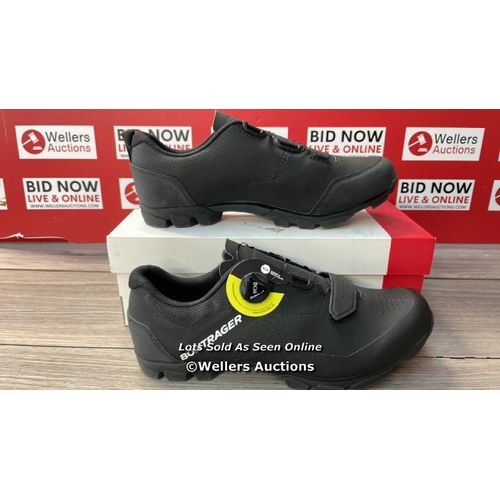 8068 - BONTRAGER FORAY MOUNTAIN SHOE / UK 11 / NEW BUT ONE SHOW DOESN�T HAVE THE VELCRO STRP / NOT A DEFINI... 