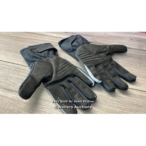 8071 - ENDURA E SWIPE BLACK GLOVES / M / PREOWNED / H39