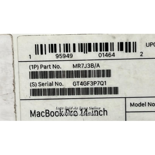 8215 - APPLE MACBOOK PRO 14