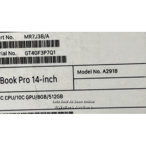 8215 - APPLE MACBOOK PRO 14