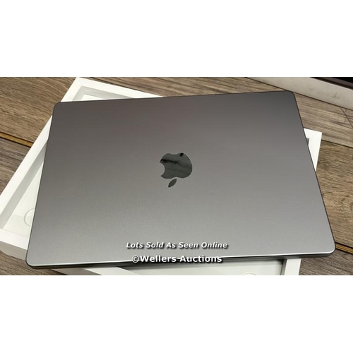 8216 - APPLE MACBOOK PRO 14