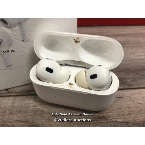 8234 - APPLE AIRPODS PRO (2ND GEN) / MQD83ZM/A / MAGSAFE CHARGING CASE WITH LANYARD LOOP / POWERS UP & CONN... 