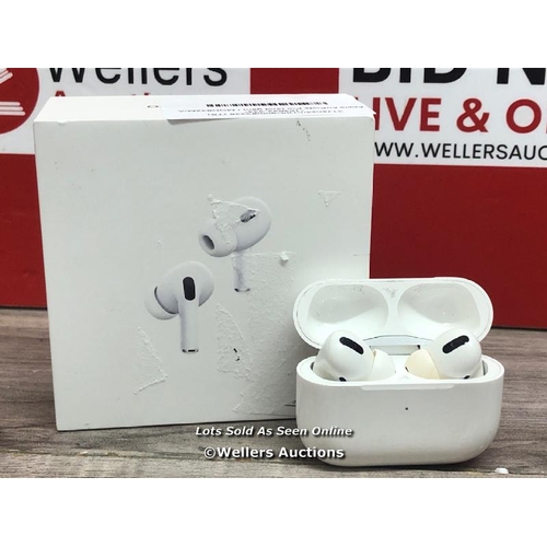 8235 - APPLE AIRPODS PRO (2ND GEN) / MQD83ZM/A / MAGSAFE CHARGING CASE WITH LANYARD LOOP / POWERS UP & CONN... 