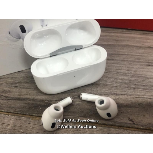 8237 - APPLE AIRPODS PRO (2ND GEN) / MQD83ZM/A / MAGSAFE CHARGING CASE WITH LANYARD LOOP / POWERS UP & CONN... 