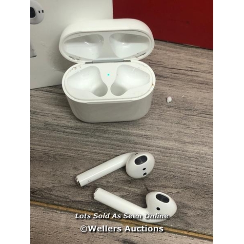 8244 - APPLE AIRPODS / 2ND GEN / WITH CHARGING CASE / MV7N2ZMA / POWERS UP, DOES NOT CONNECT TO BLUETOOTH, ... 