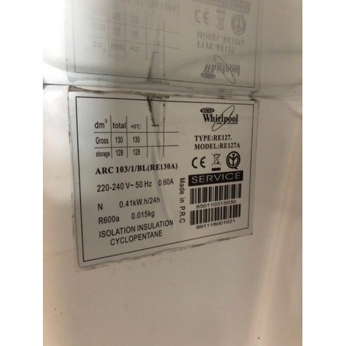 35 - WHIRLPOOL RE127 BAR FRIDGE, 240V, 85CM (H) X 55CM (W) X 56CM (D) / LOT LOCATION: LLANSANTFFRAID, POW... 