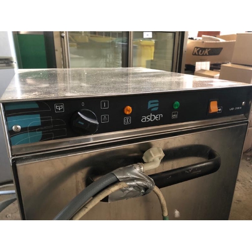 36 - ASBER LAB-2100B COMMERCIAL DISHWASHER, 240V, 73CM (H) X 47CM (W) X 52CM (D) / LOT LOCATION: LLANSANT... 