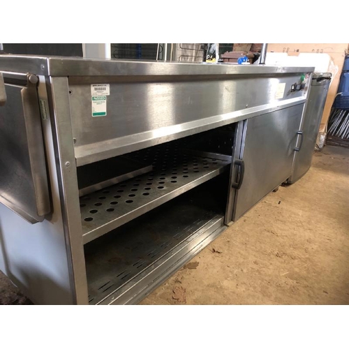 47 - MOFFAT HOT CUPBOARD, WITH 5X UPPER HOT PLATES AND 2X FOLDING SIDE PLATFORMS, 3 PHASE (INCL 240V CONV... 