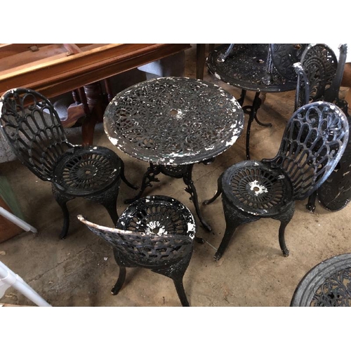 76 - VINTAGE METAL GARDEN TABLE AND HEAVY CAST IRON CHAIRS, TABLE DIMENSIONS 70CM (H) X 69CM (W), CHAIRS ... 