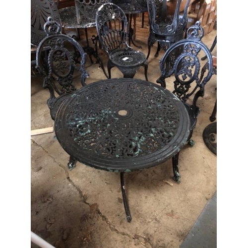 78 - VINTAGE METAL GARDEN TABLE AND 2X CHAIRS, TABLE DIMENSIONS 64CM (H) X 68CM (W), CHAIRS 92CM (H) X 38... 