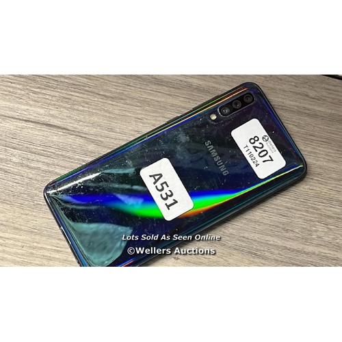 8207 - SAMSUNG GALAXY A70 / SM-A705FN/DS / IMEI: 355081102333920 / POWERS UP / SIGNS SIGNS OF USE / CONNECT... 