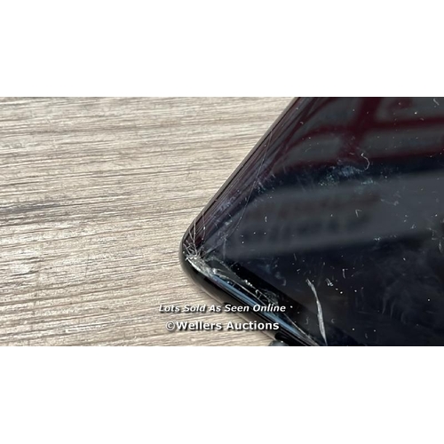 8214 - SAMSUNG GALAXY S8 / SM-G950F / IMEI: 352802103154194 /  APPEARS NOT TO POWERS UP / SEE IMAGESS FOR C... 